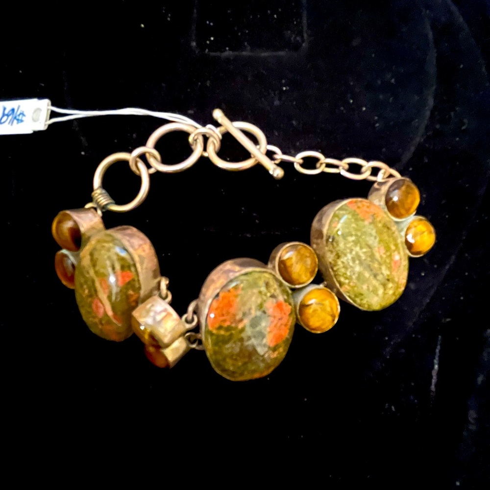 Authentic chunky mookite/tigers eye bracelet